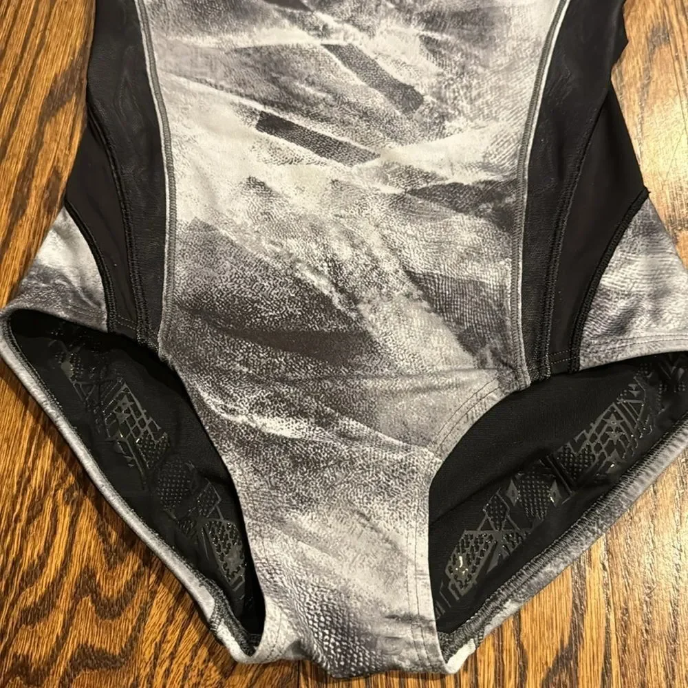 Ivivva athletic one